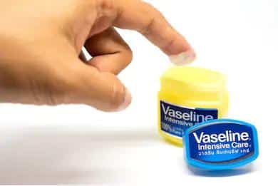 Some doctors prescribe petroleum jelly applied to the circumcision site.