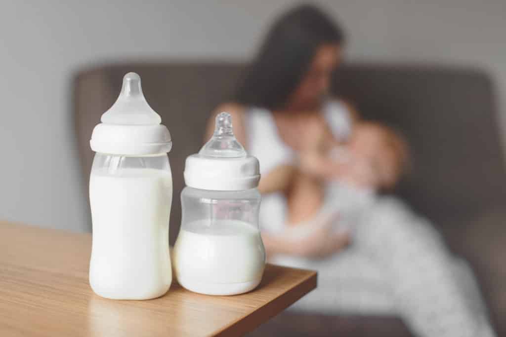 how to transition from breastmilk to formula